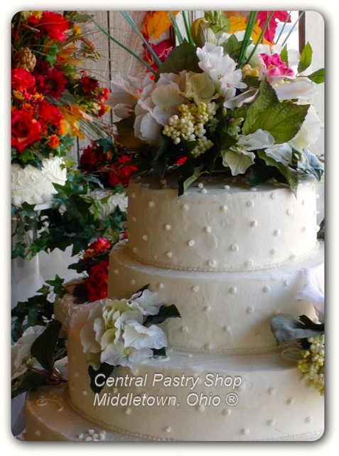 Display wedding cake
